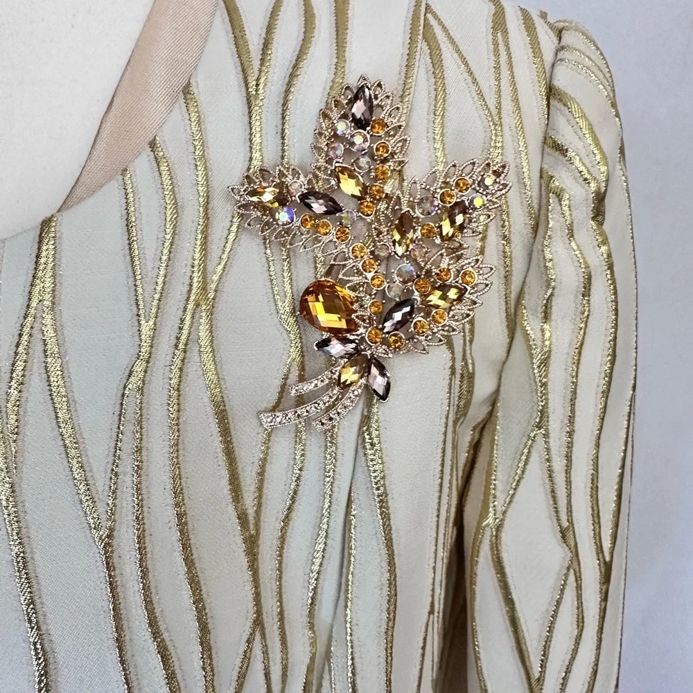 Lily & Taylor New York GORGEOUS LUXURY Suit 3 pcs Size 4 Couture - Picture 6 of 17